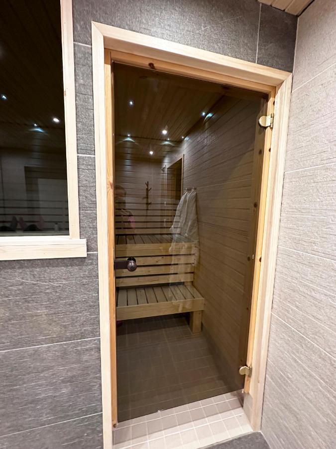 Linnunvilla With Sauna โรวานิเอมิ ภายนอก รูปภาพ